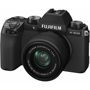 Fujifilm X-S10 + XC 15-45 mm f/3, 5-5, 6 OIS PZ fekete kép