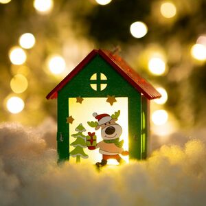 Karácsonyi LED dekor házikó - melegfehér - fa - 2 féle - 7, 5 x 9, 5 x 5, 5 cm - 12 db / display kép