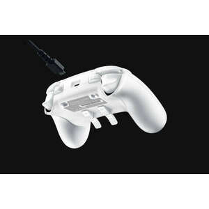 Razer Wolverine V2 Chroma USB Gamepad White kép