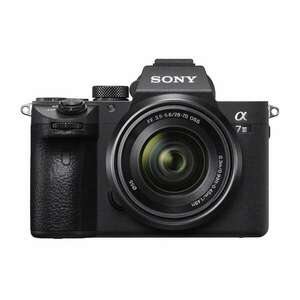 Sony Alpha ILCE-7C Digitális fényképezőgép + 28-70mm KIT - Fekete (ILCE7M3KB.CEC) kép