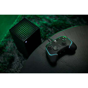 Razer Wolverine V2 Chroma USB Gamepad Black kép