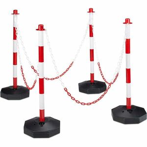 Közlekedési oszlop lánccal 4 db kép