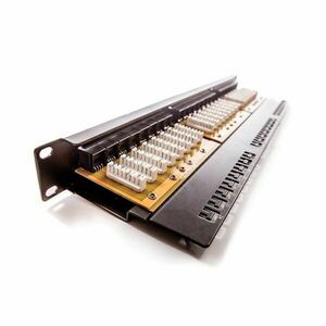 Keline patch panel cat.6 utp 24 portos 1u kompakt, fekete 606059 kép