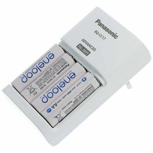 Panasonic BQ-CC17 töltő inkl. 4db eneloop AA 1.2V 2000mAh NiMH kép