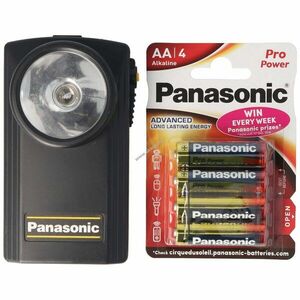 Panasonic PowerMax3 alkáli elem AA 4db csomag zseblámpával kép