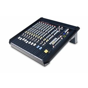 Allen&Heath WZ4 12: 2 kép