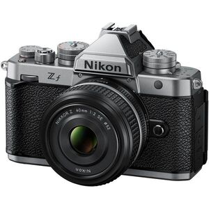 Nikon Z f Silver + Z 40 mm f/2 SE kép