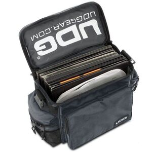 UDG Ultimate SlingBag Black MK2 kép