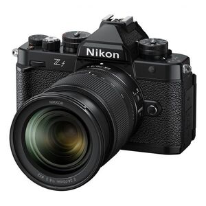 Nikon Z f + Z 24-70 mm f/4 S kép