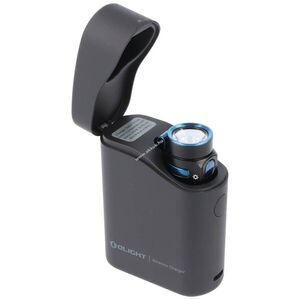 Olight Baton 4 Premium Edition fekete LED zseblámpa töltőtokkal 1300lm kép