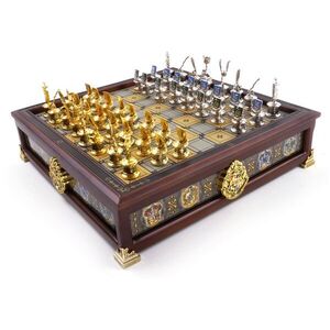 Harry Potter - Hogwarts Houses Quidditch Chess Set - sakk kép